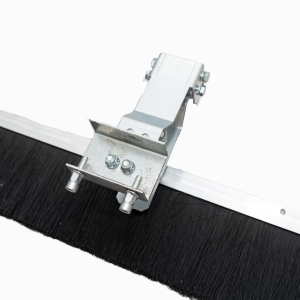 Крепление с мягкой щеткой для стальной усиленной гладилки (арт 3004)